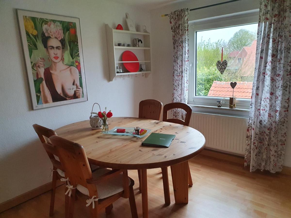 Moewennest Tossens Buitenkant foto